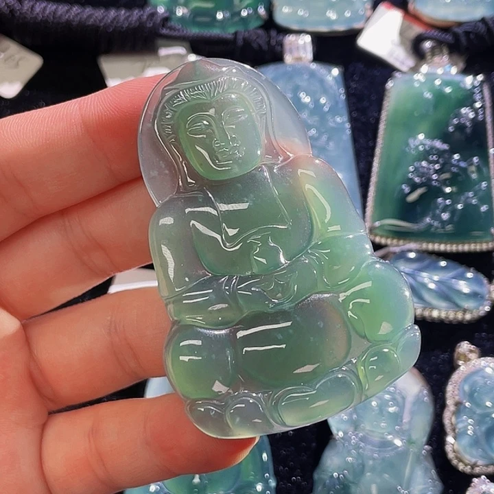 翡翠颈饰未镶嵌57，