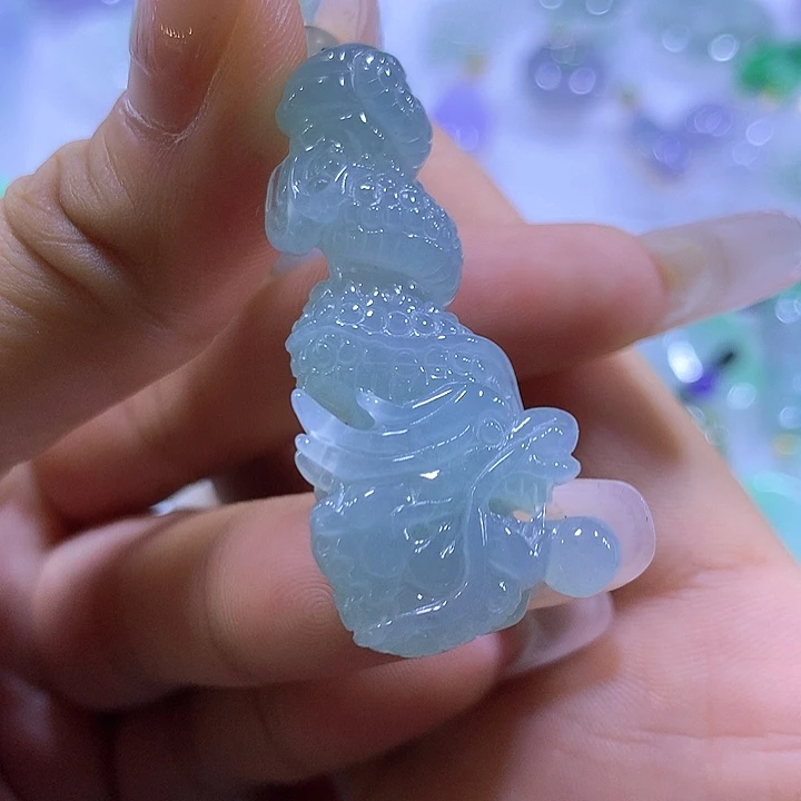 翡翠未镶嵌颈饰天然翡翠A货吊坠