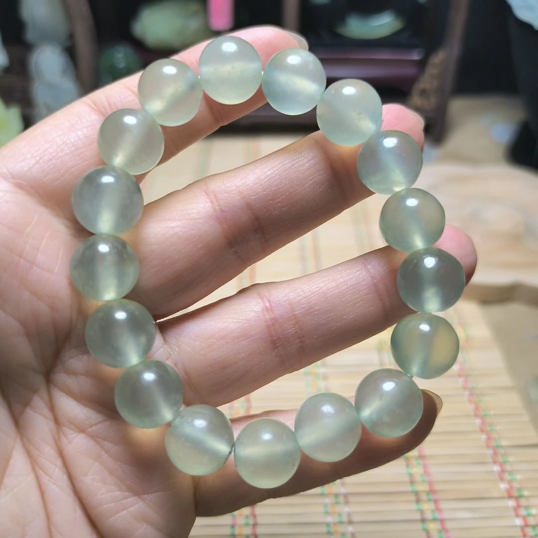 天然岫玉精品高冰手工打磨12㎜手串男女可佩戴（多样性发其一）