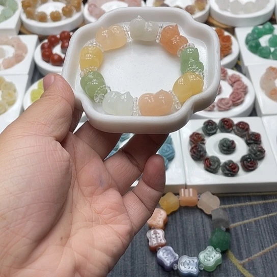 石英质玉（非洲翠）合金手串