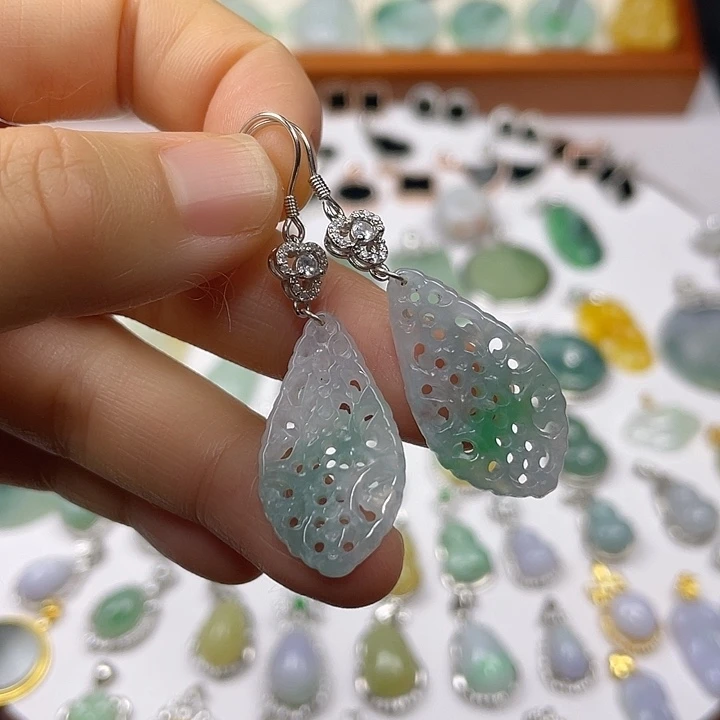 翡翠项链未镶嵌我***的花片耳环