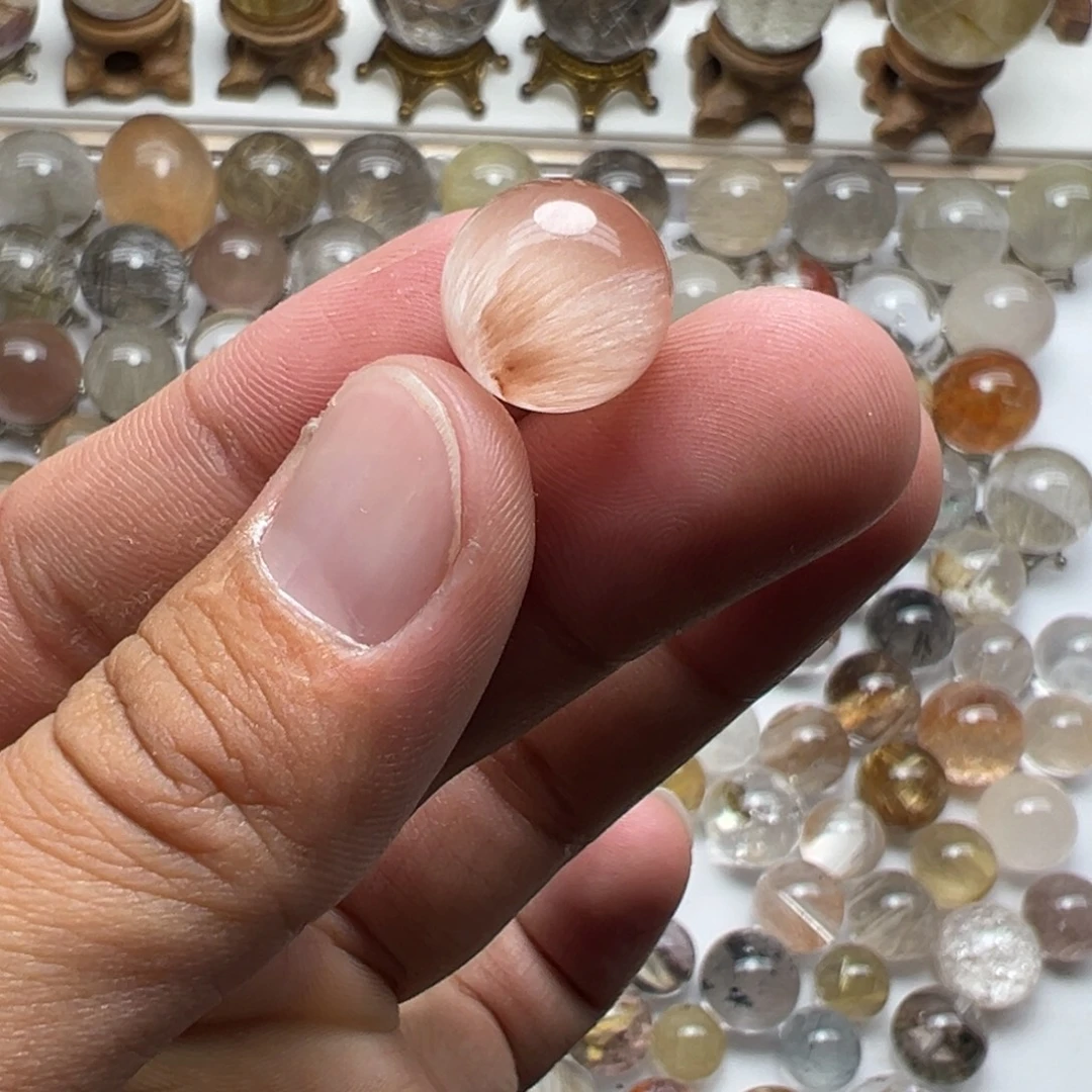 衍***未镶嵌珠宝半成品水晶兔毛球