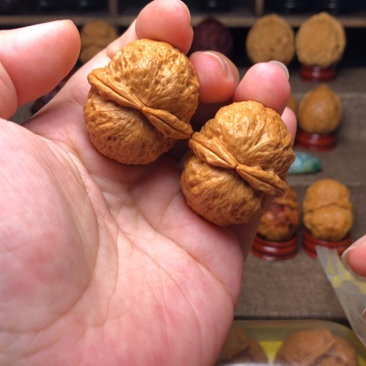 把件橄榄核54玉面鹦鹉36