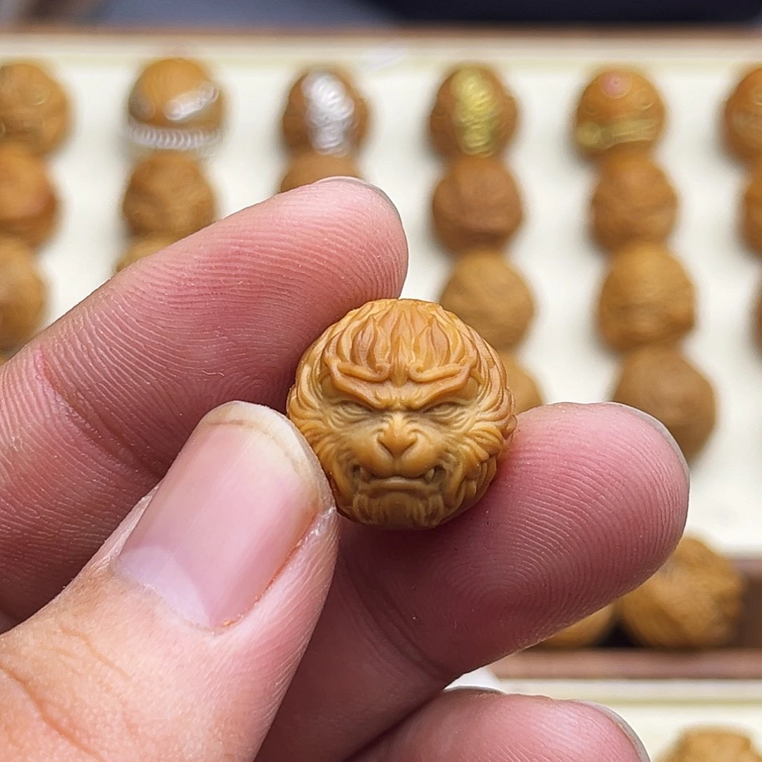 吊坠猴头核桃獠牙大圣17