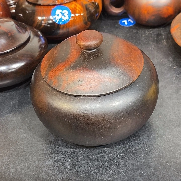 和***财酸枝茶叶罐一个的