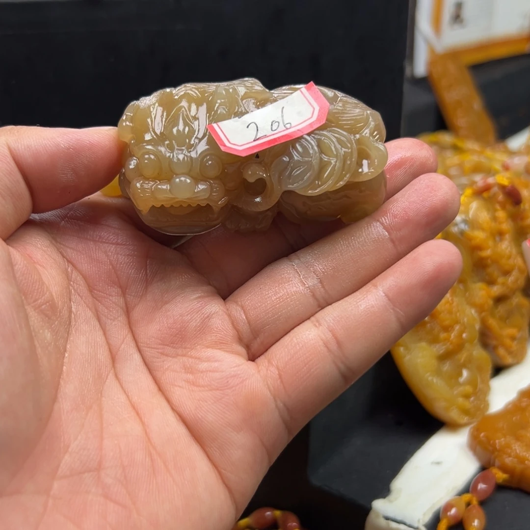 石英质玉（黄龙玉）未镶嵌多样性发货，发其一