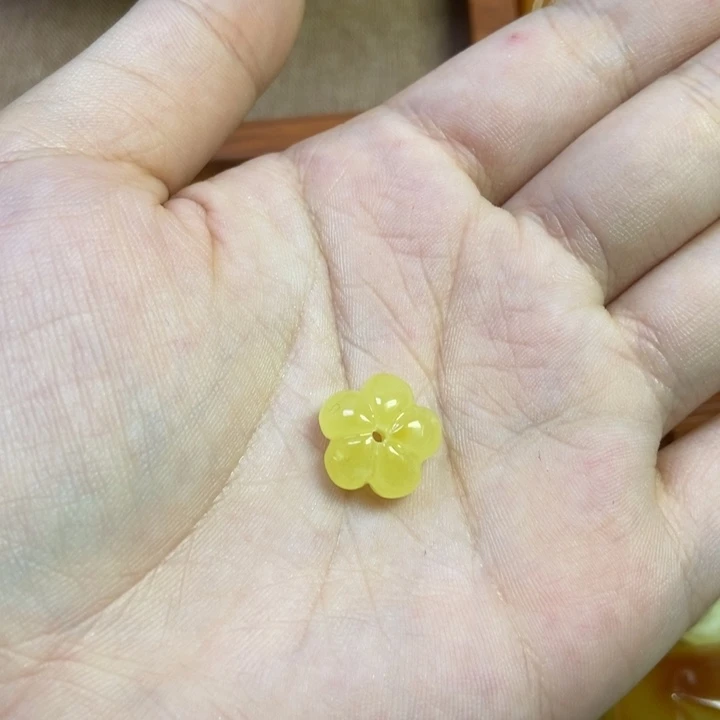 琥珀未镶嵌珠宝奇石空心花