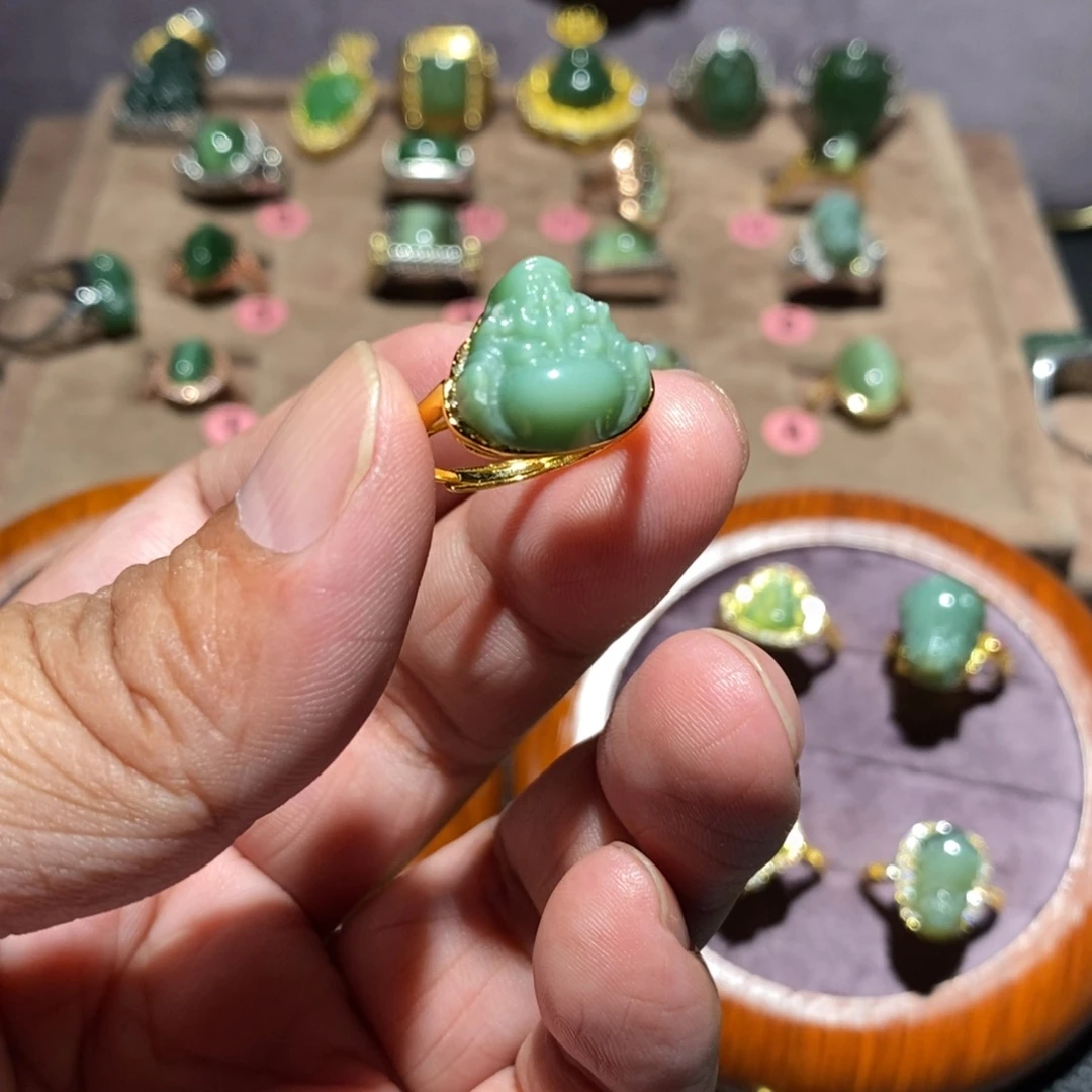 增***。和田玉（碧玉）未镶嵌戒指