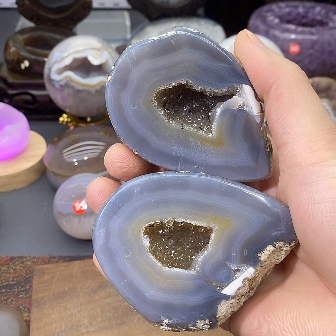 未镶嵌紫晶摆件晶洞