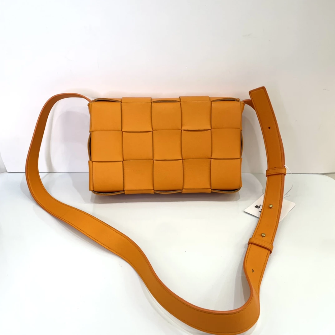 95新 BOTTEGA VENETA/葆蝶家 蔚蓝/橙色cassette 15格 编织豆腐包