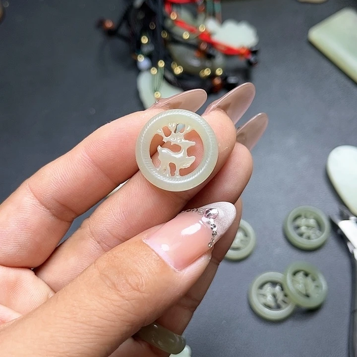 【闪购商品】和田玉未镶嵌颈饰忆***^