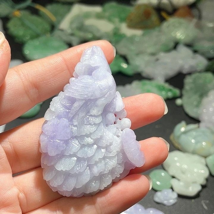 颈饰未镶嵌翡翠天