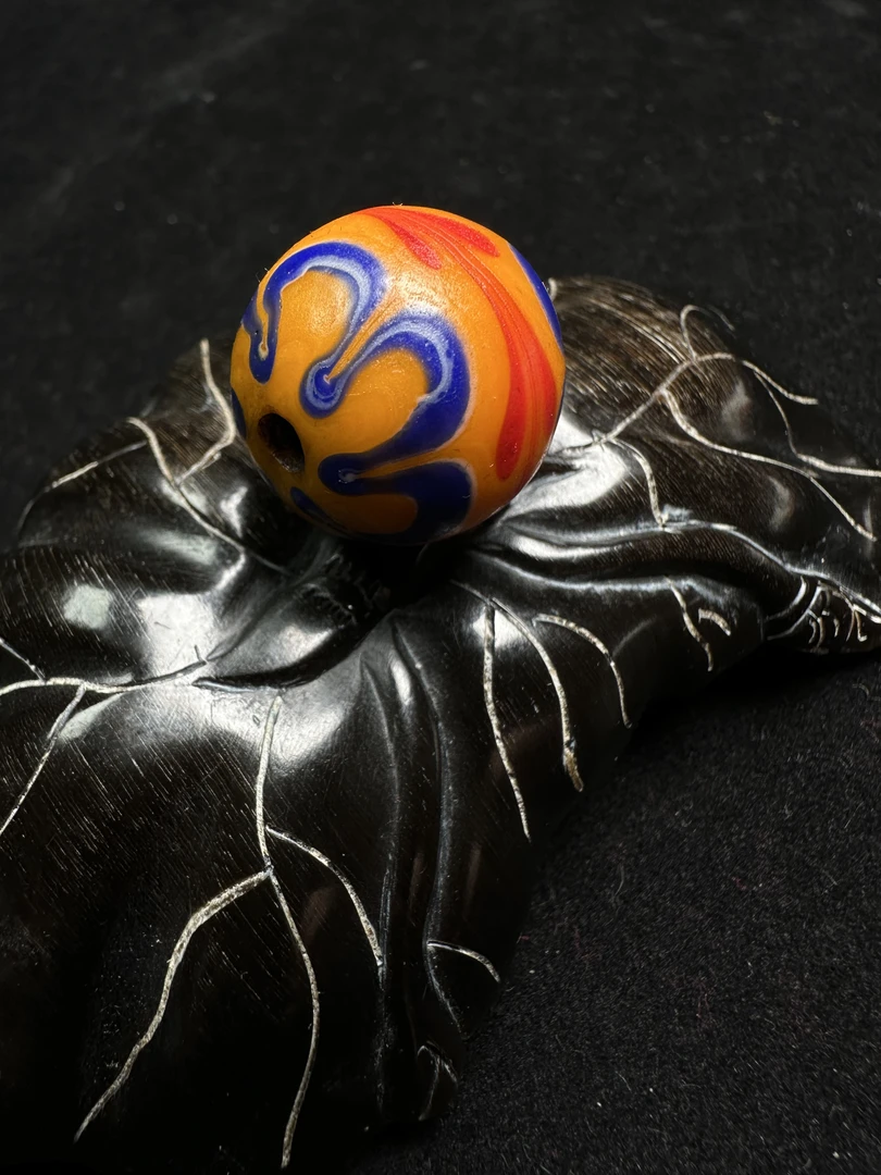 到清大尺寸琉璃配珠