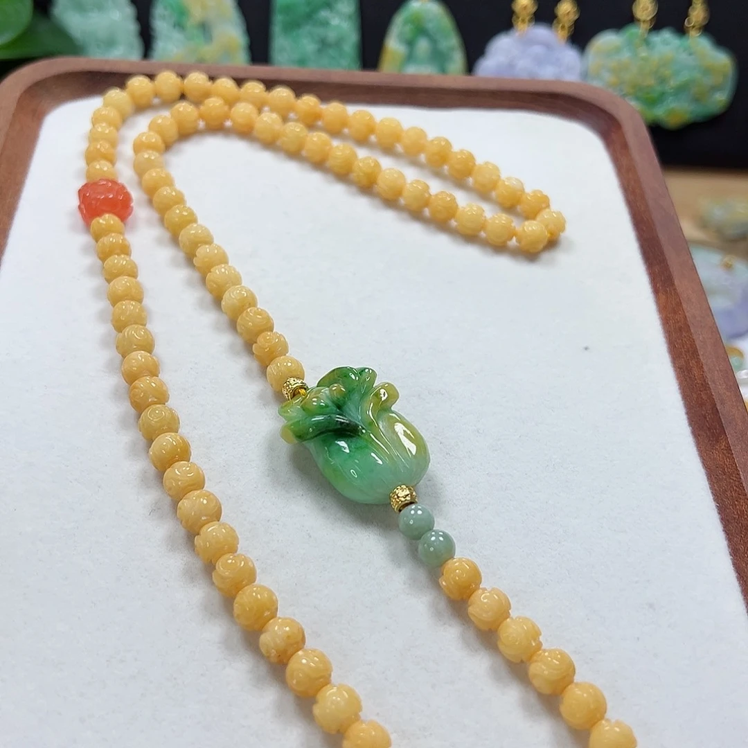 颈饰未镶嵌翡翠项链