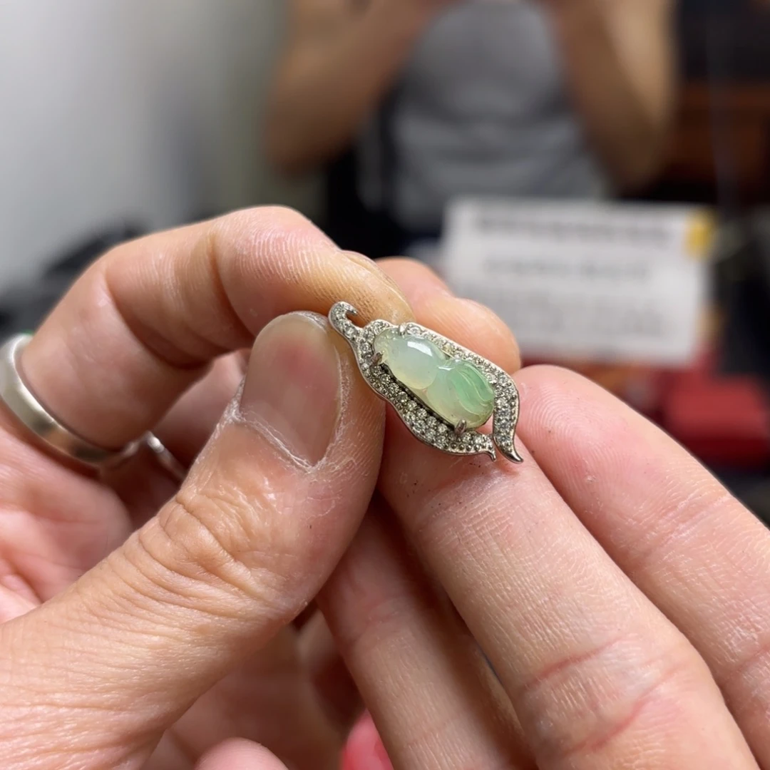 翡翠银S925镀金镶嵌颈饰