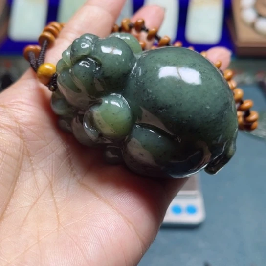 未镶嵌和田玉挂件