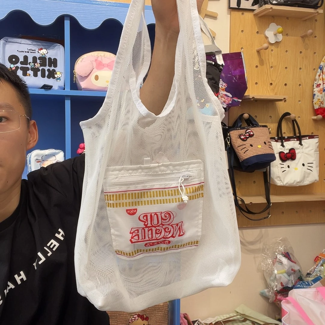 PU化妆包等产品和产品