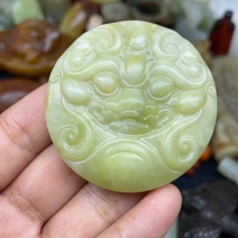 蛇纹石玉未镶嵌颈饰27