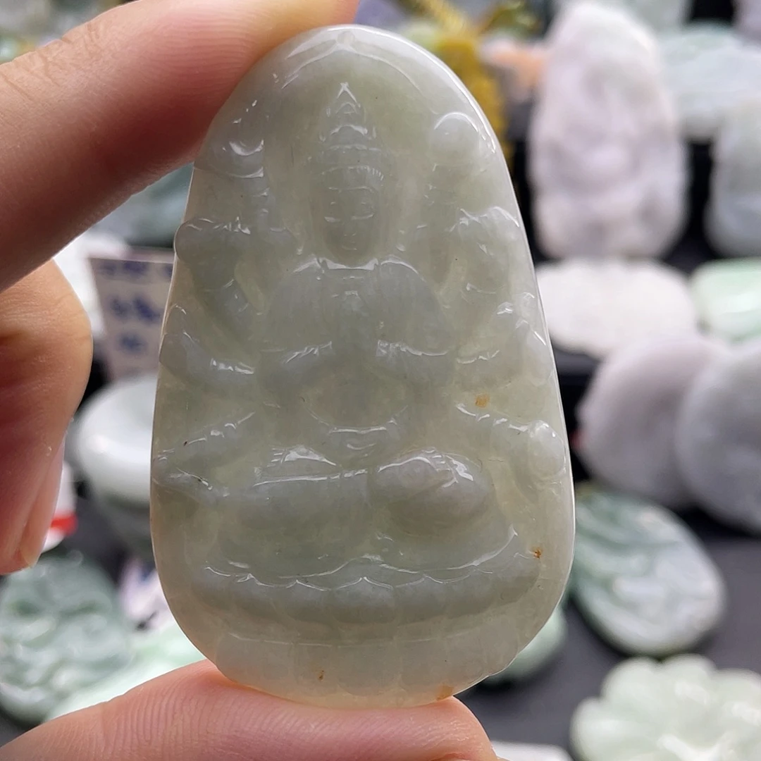 翡翠未镶嵌颈饰天然翡翠千手观音