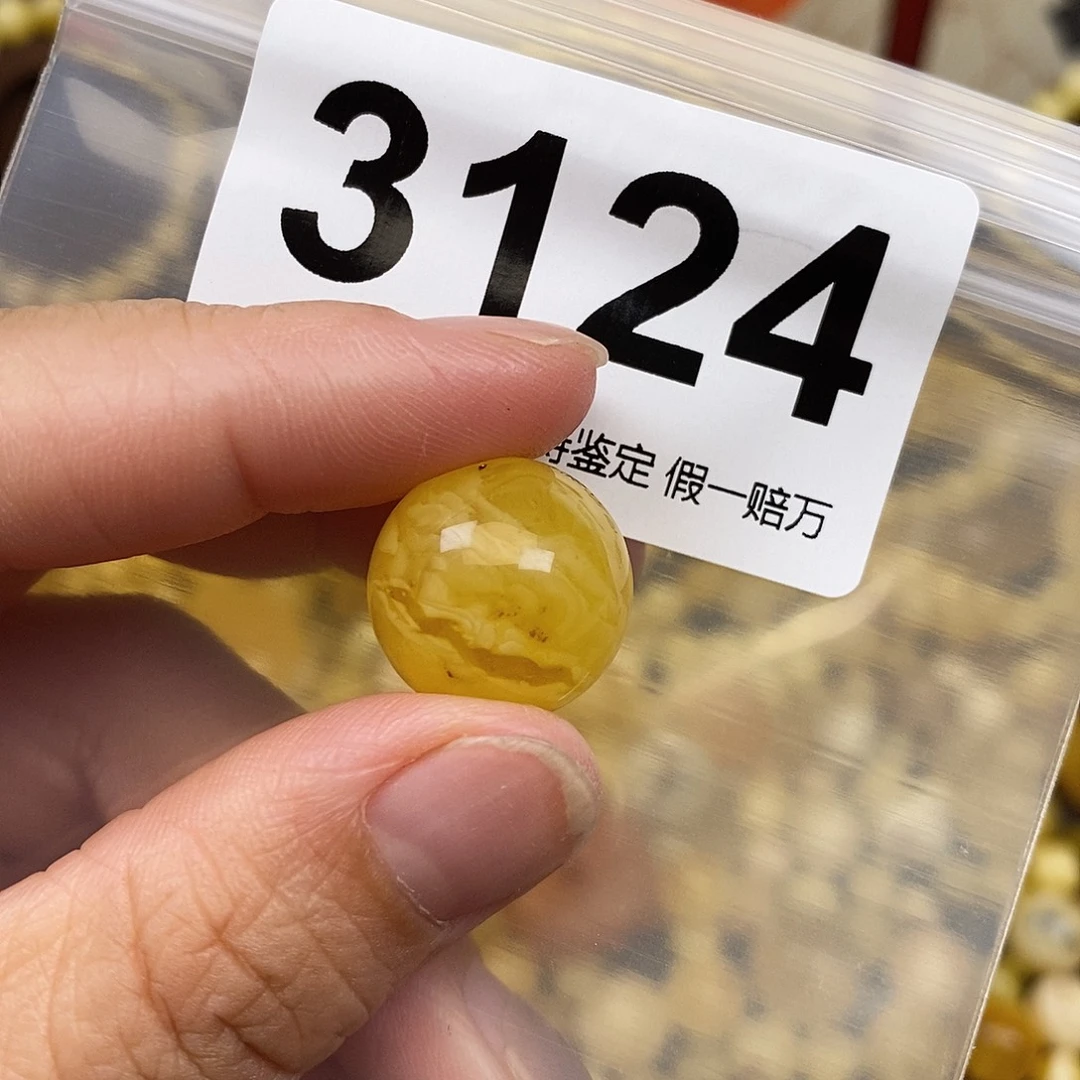琥珀未镶嵌珠宝奇石17