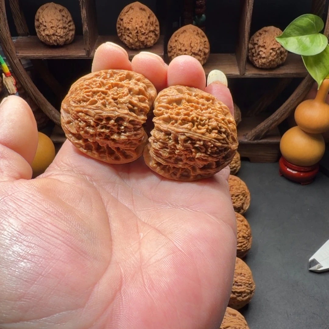 把件文玩核桃南疆石凹底拉丝尺寸42