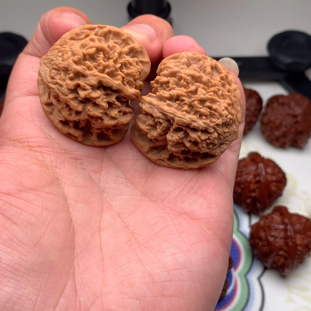 文玩核桃把件慧****涛百花山41.5