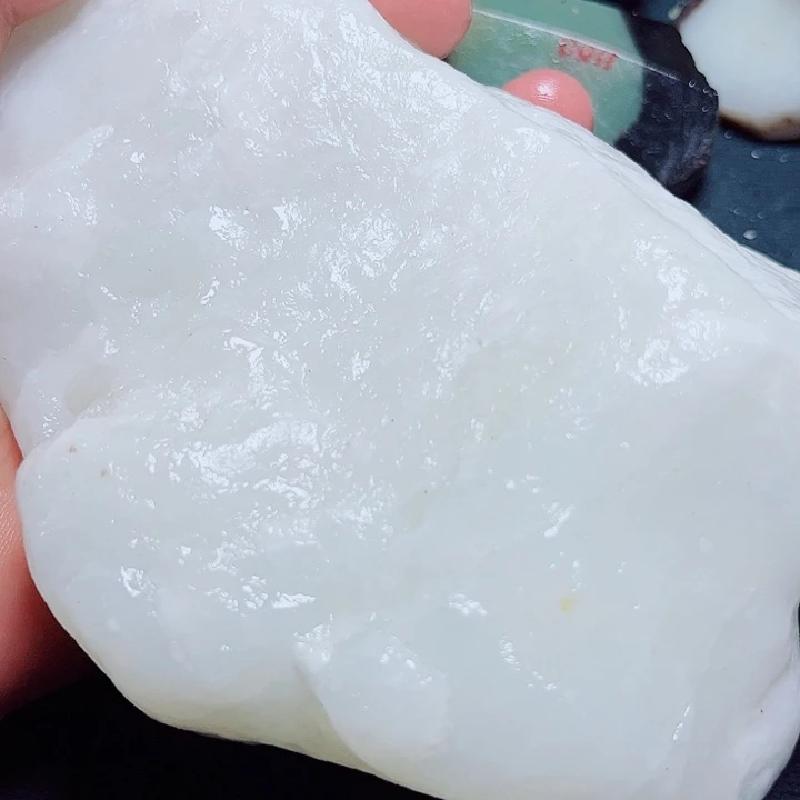 和田玉（白玉）未镶嵌珠宝奇石