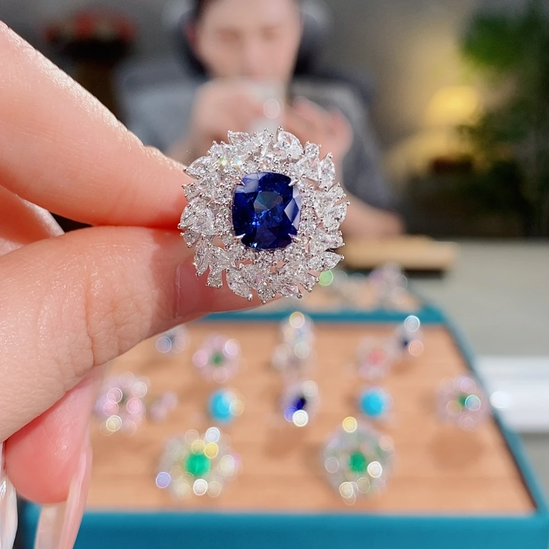 蓝宝石18K金镶嵌戒指2.89ct