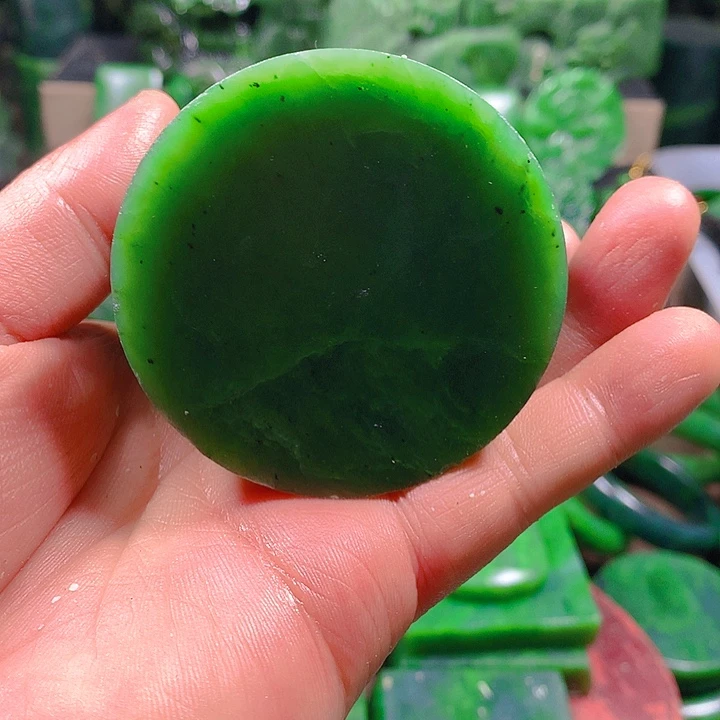 未镶嵌和田玉（碧玉）挂件探*者