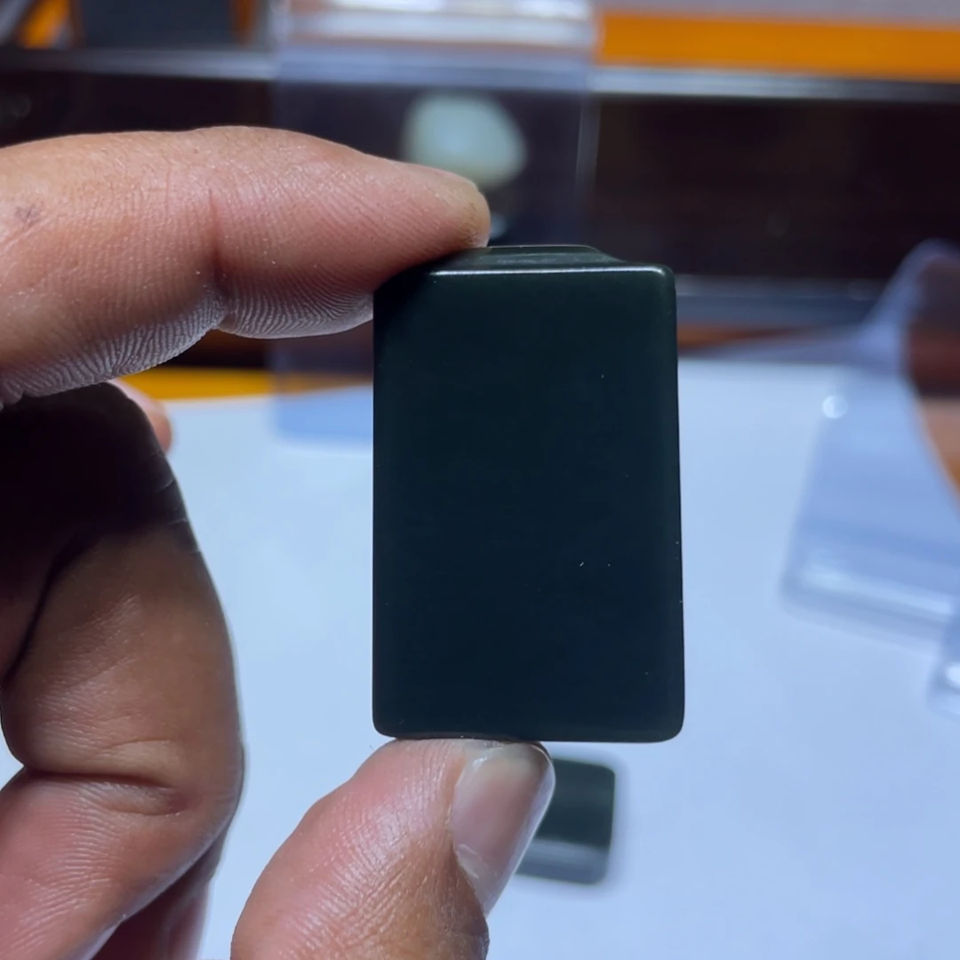 和田玉（青玉）无事牌未镶嵌有***签