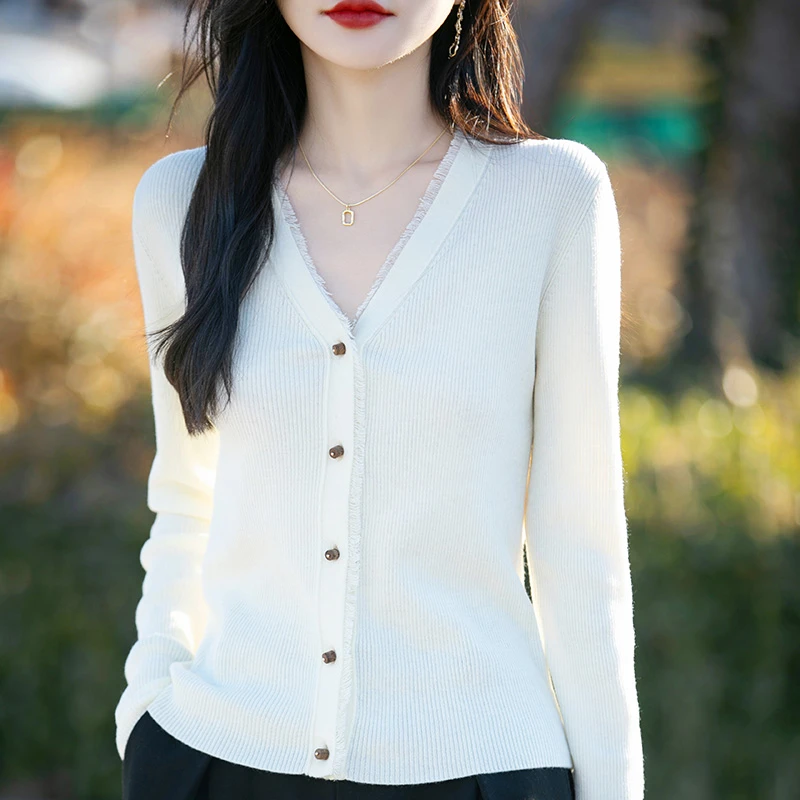 春秋精纺羊毛开衫女设计感流苏边V领外套宽松纯色洋气针织衫P6150