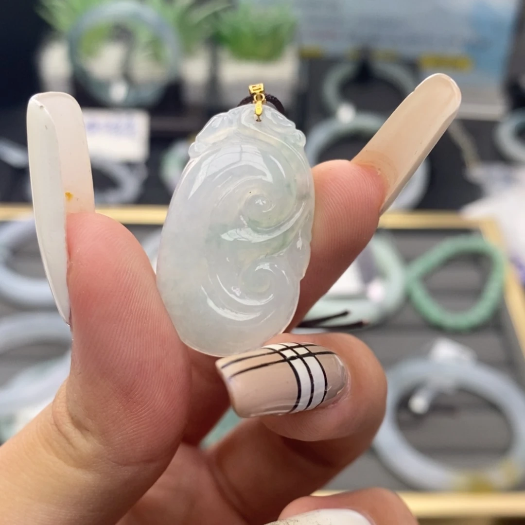 【闪购商品】颈饰22K金镶嵌翡翠