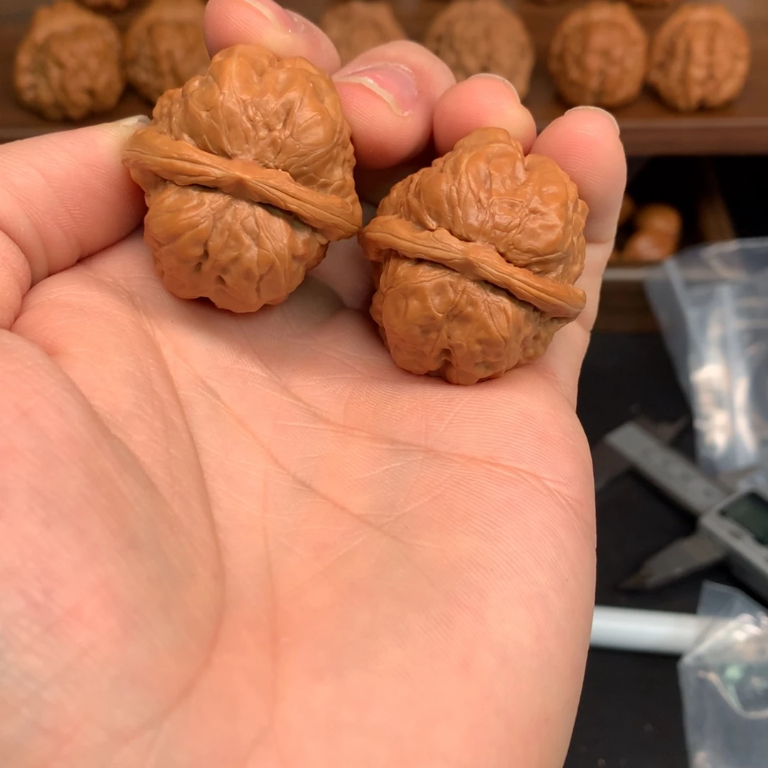 R***u文玩核桃吊坠45+蛤蟆