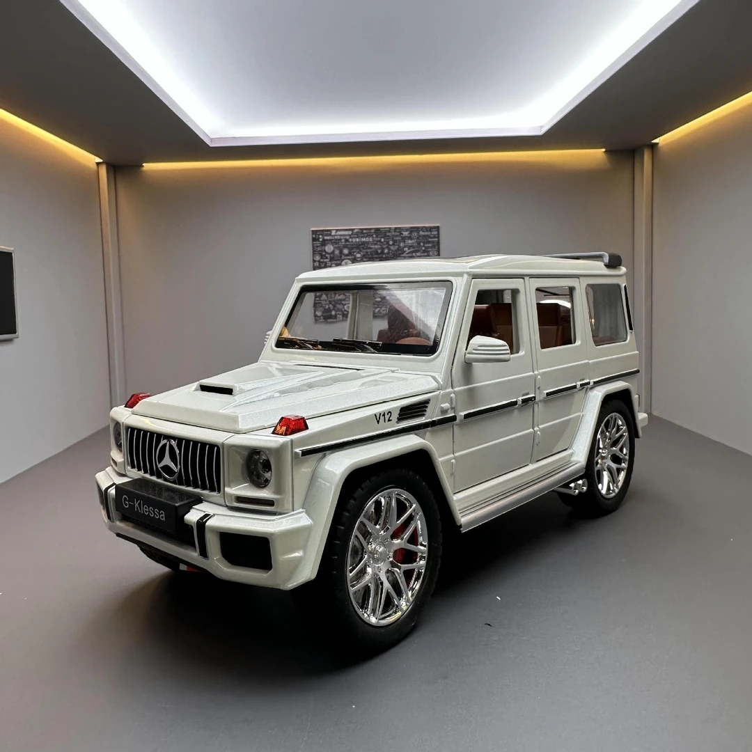 大奔驰G63合金车模型仿真越野车声音灯光回力1：24收藏精致摆件