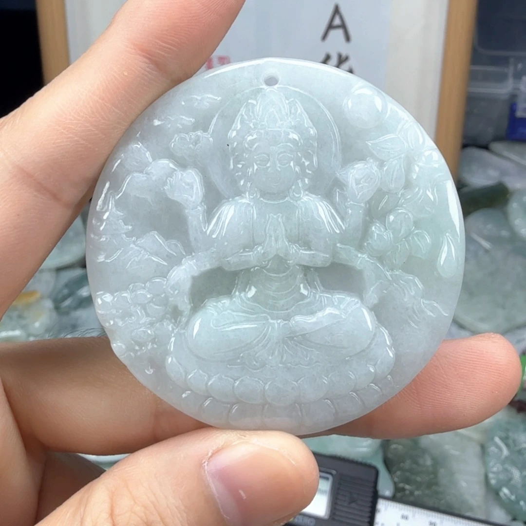 翡翠挂件未镶嵌翡翠