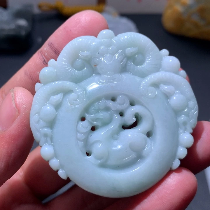 翡翠未镶嵌颈饰保真天然a货翡翠