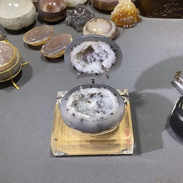 摆件未镶嵌水晶聚宝盆