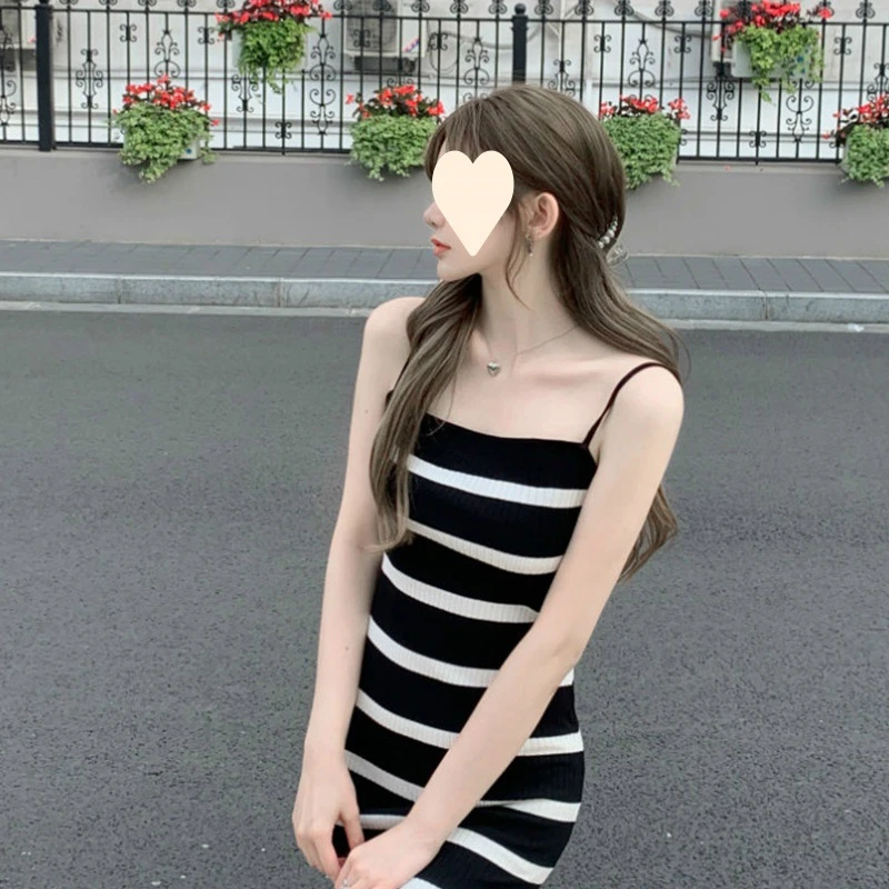 法式修身显高长款吊带裙女春装2025新款小香风条纹针织连衣裙长裙