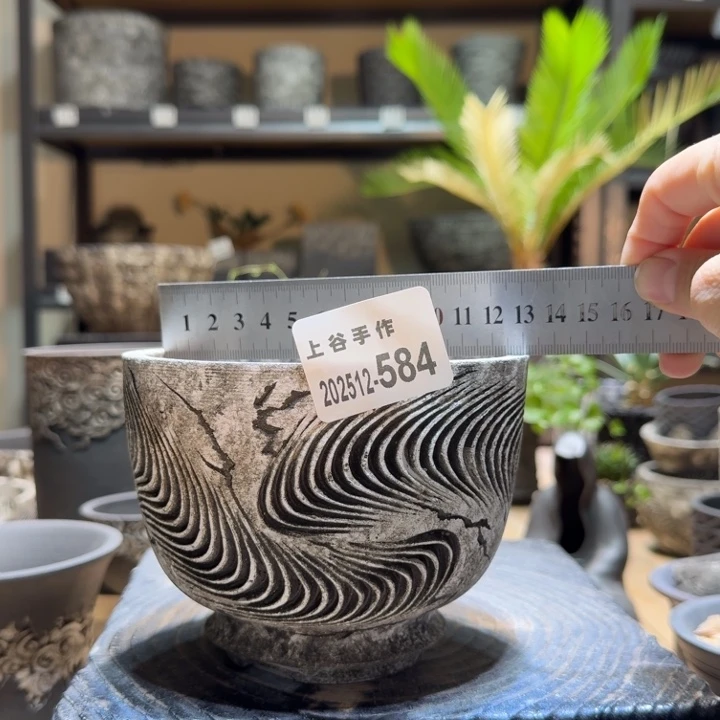 黑陶内口12.3高10.5无釉