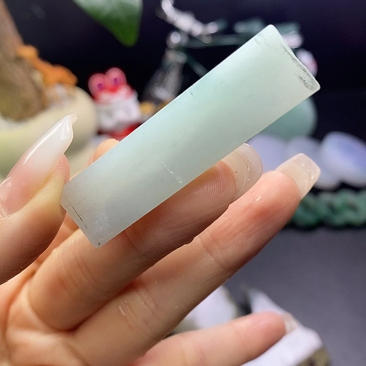 定制翡翠未镶嵌裸石直发