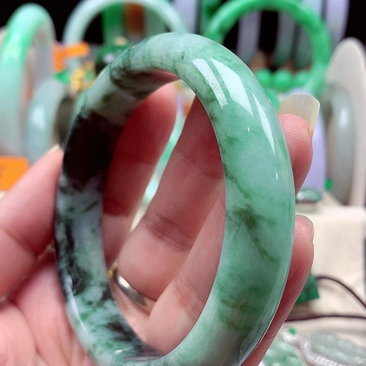 未镶嵌手镯翡翠翡翠