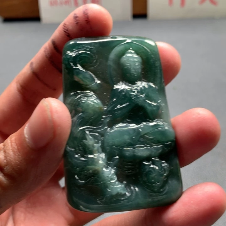 翡翠未镶嵌颈饰保真天然a货翡翠