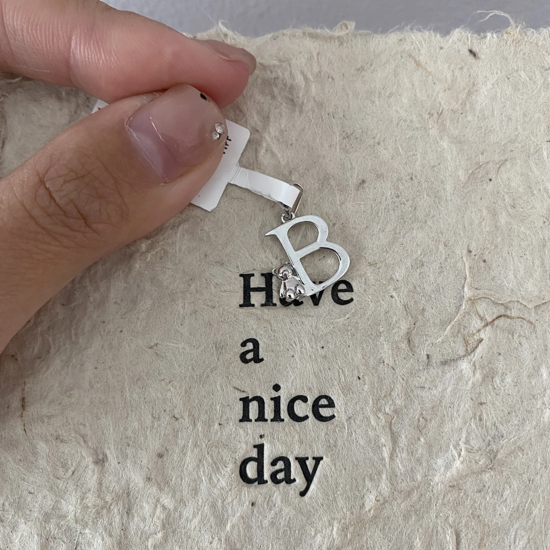 铂金950字母b吊坠