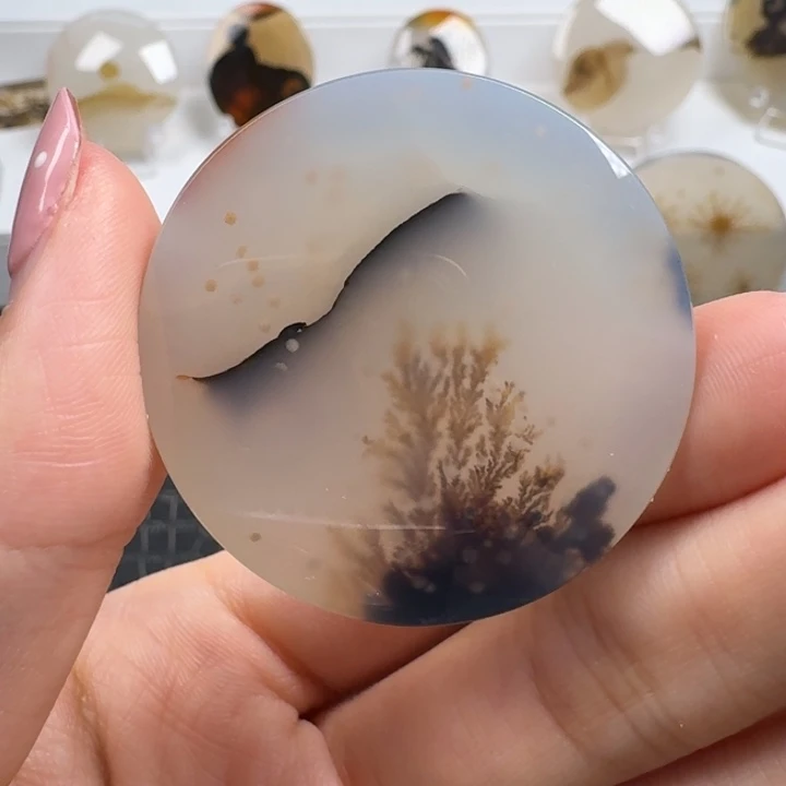 玛瑙/玉髓未镶嵌珠宝奇石