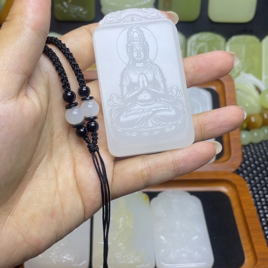 栉**雨昆仑山料观音吊坠