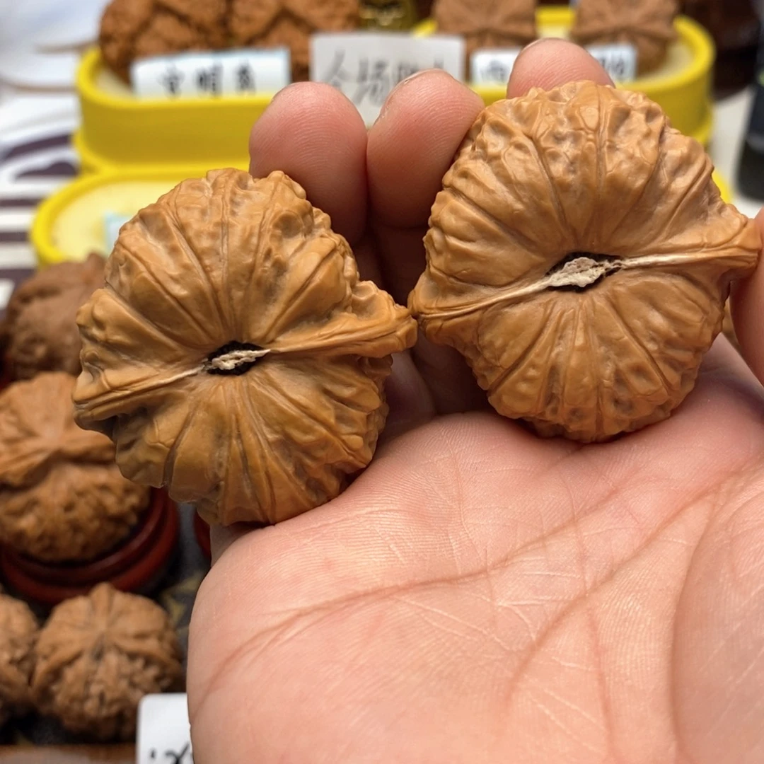 ****鸟吊坠文玩核桃45尺 全品南瓜墩 68