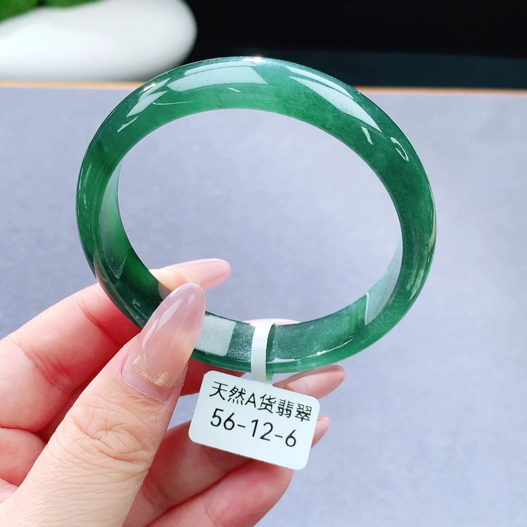 未镶嵌手镯（圆镯）翡翠