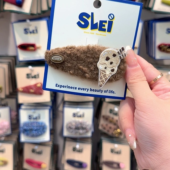 布艺非金属新款毛毛冰淇淋