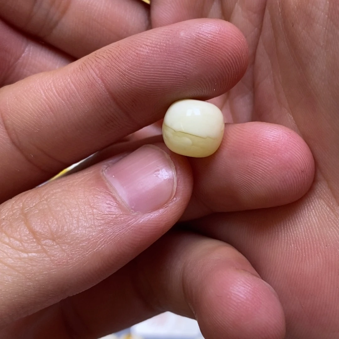 琥珀未镶嵌珠宝奇石10.8mm
