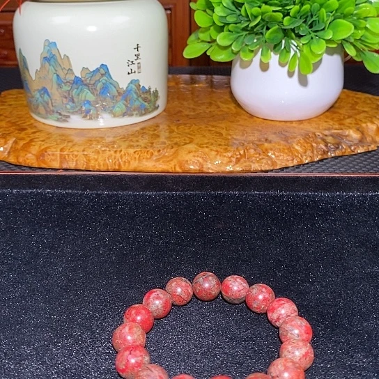 天然辰砂原石手串